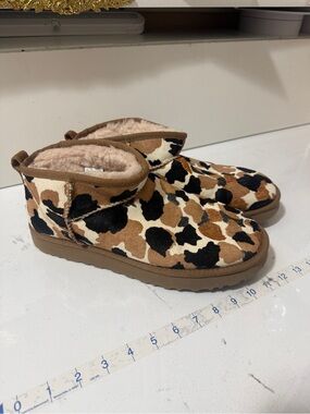 Uggs Leopard Print Cozy Shearling Lined Booties